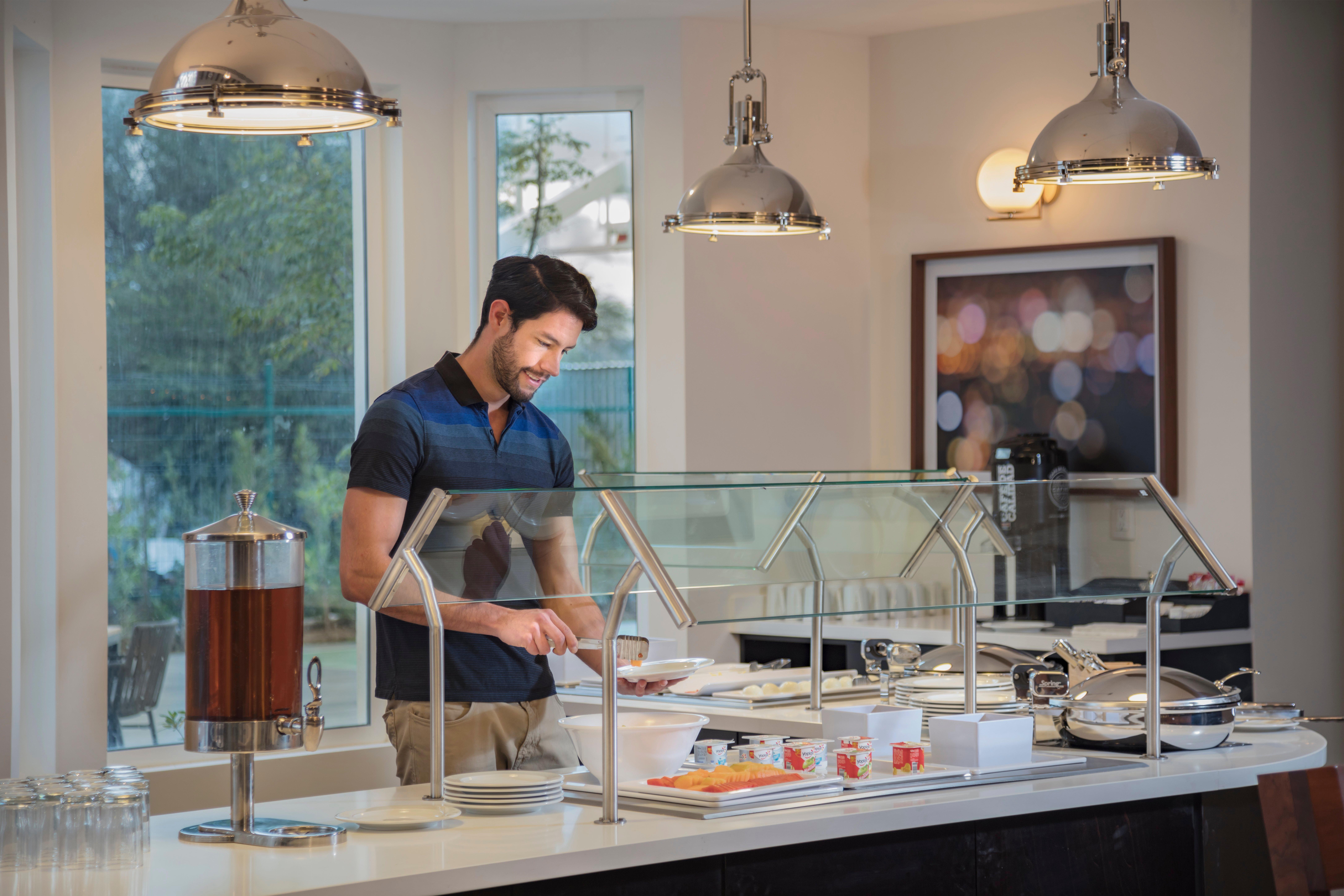 Staybridge Suites - Saltillo By Ihg Exteriér fotografie