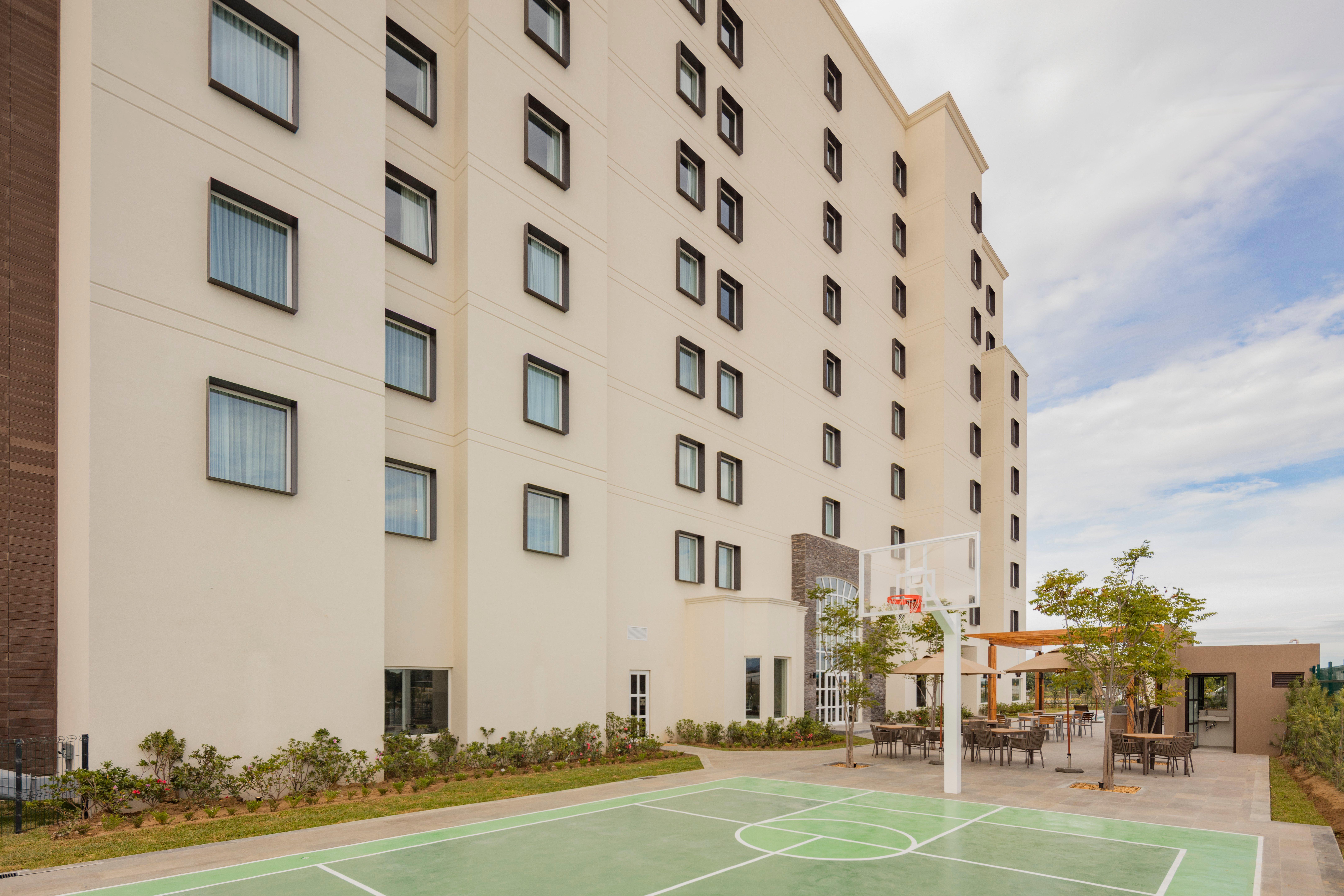 Staybridge Suites - Saltillo By Ihg Exteriér fotografie
