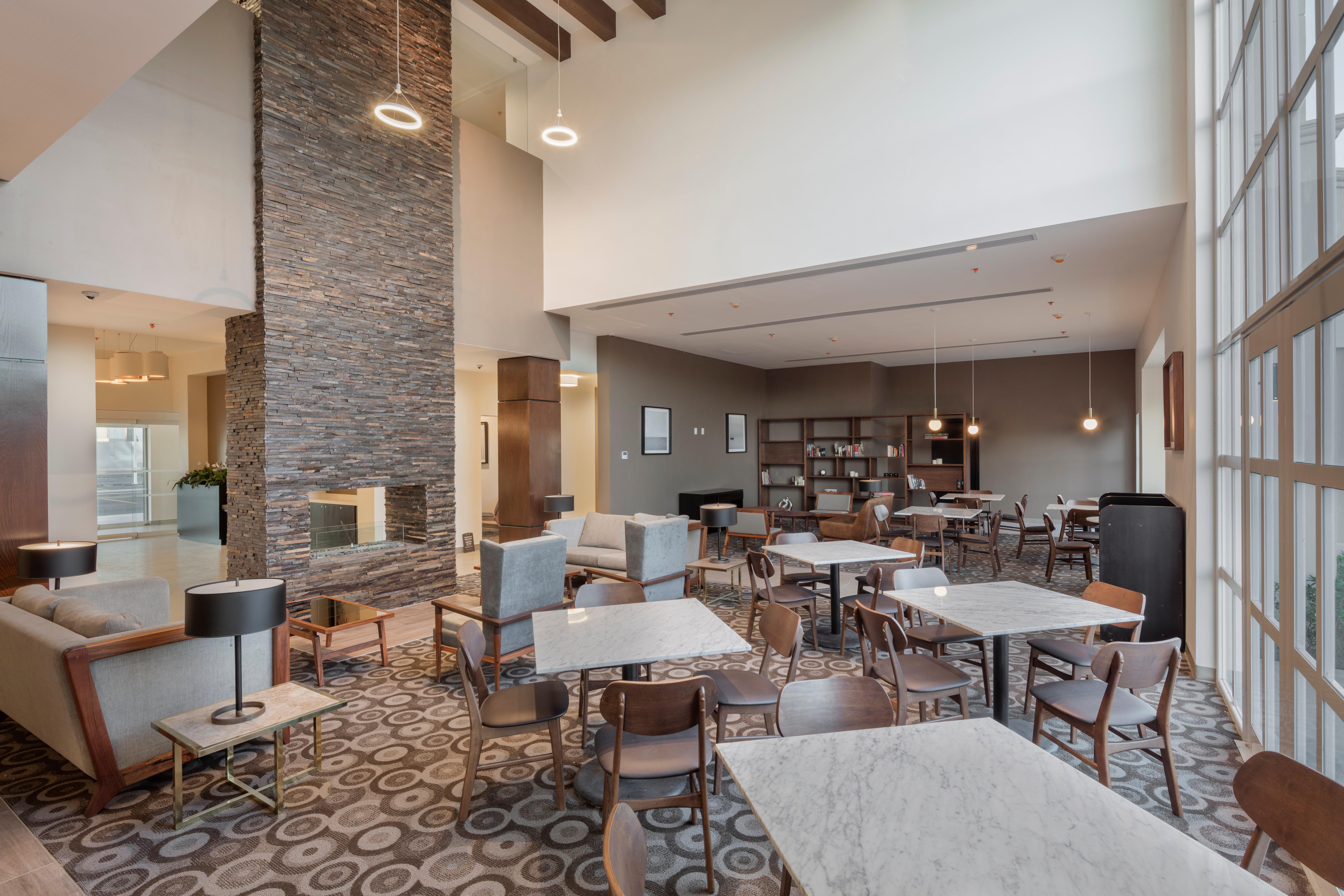 Staybridge Suites - Saltillo By Ihg Exteriér fotografie