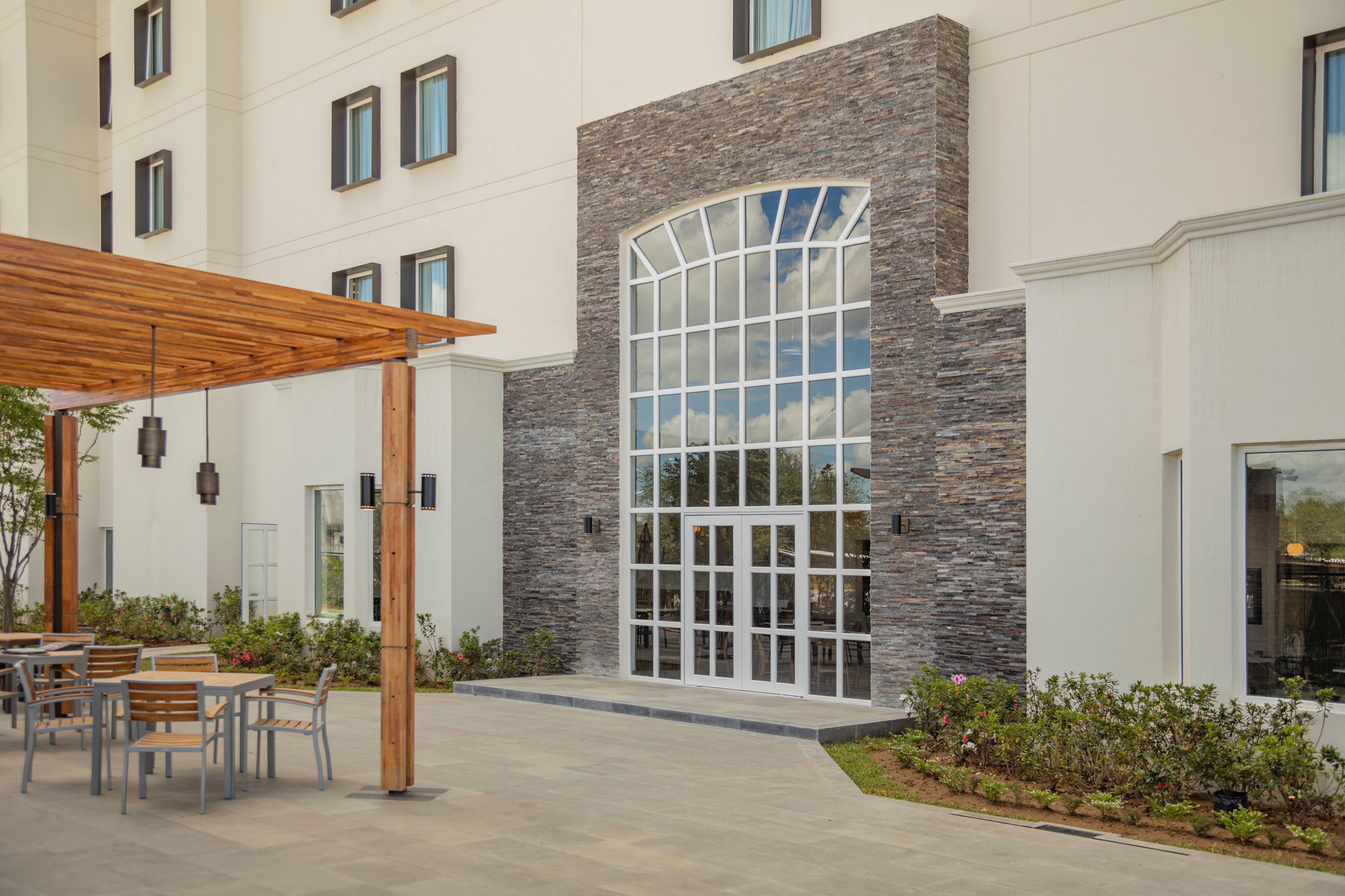 Staybridge Suites - Saltillo By Ihg Exteriér fotografie